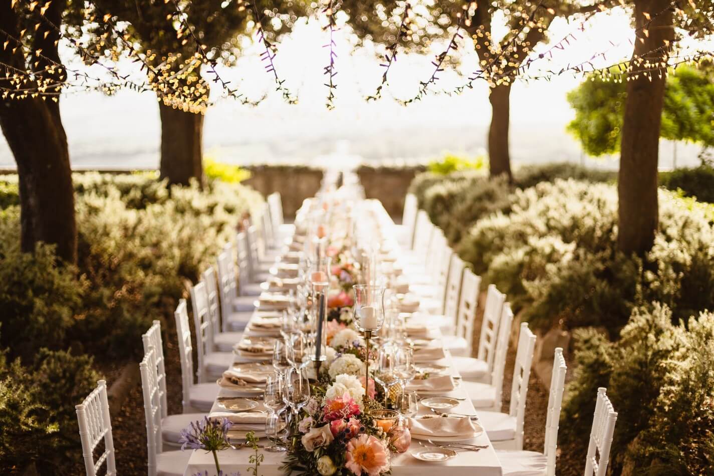 Beautiful Open Table for a Wedding in Tuscany
