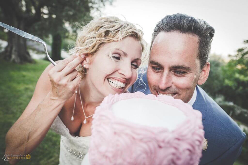 wedding cake tuscany