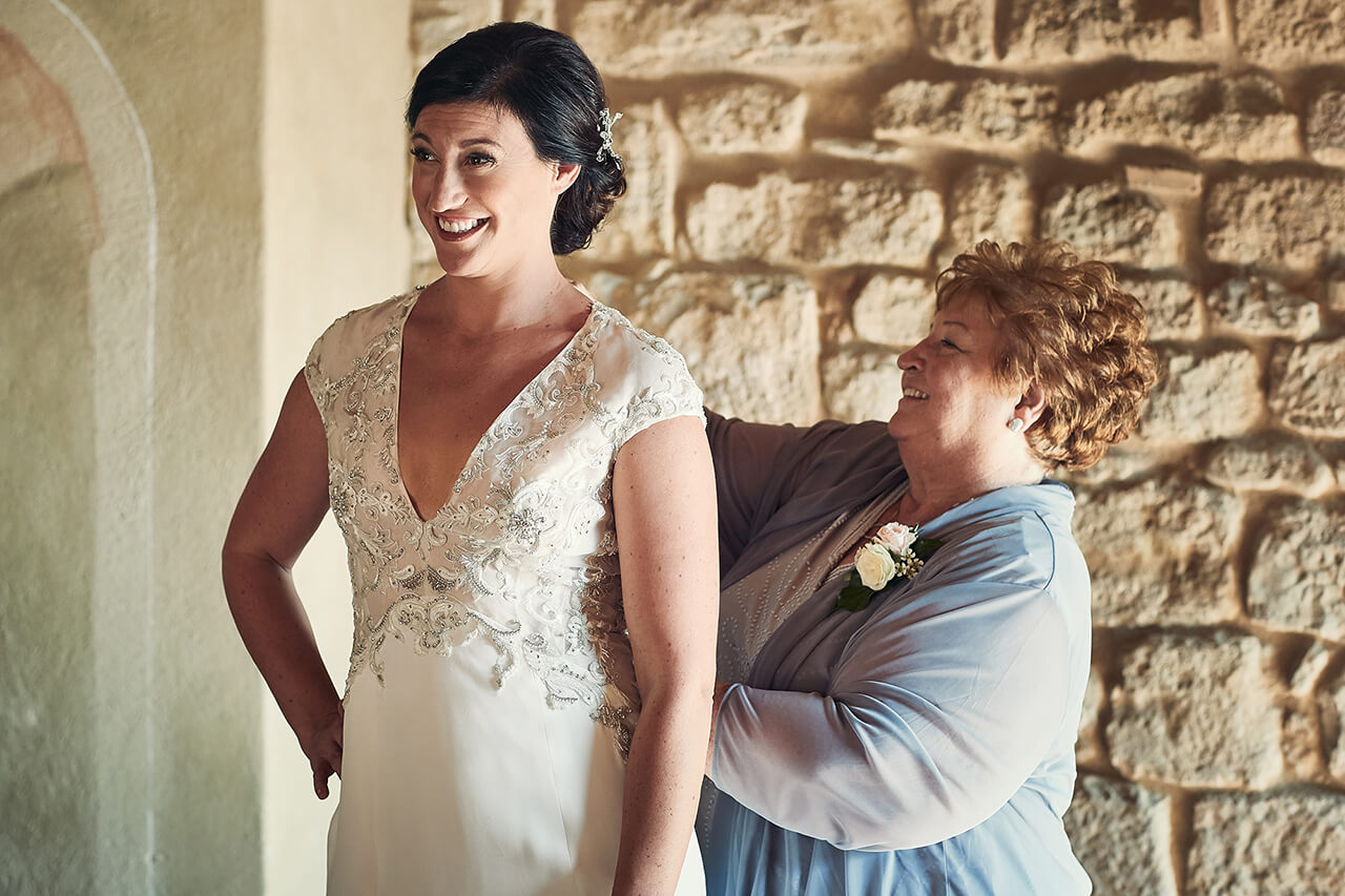 getting married in tuscany