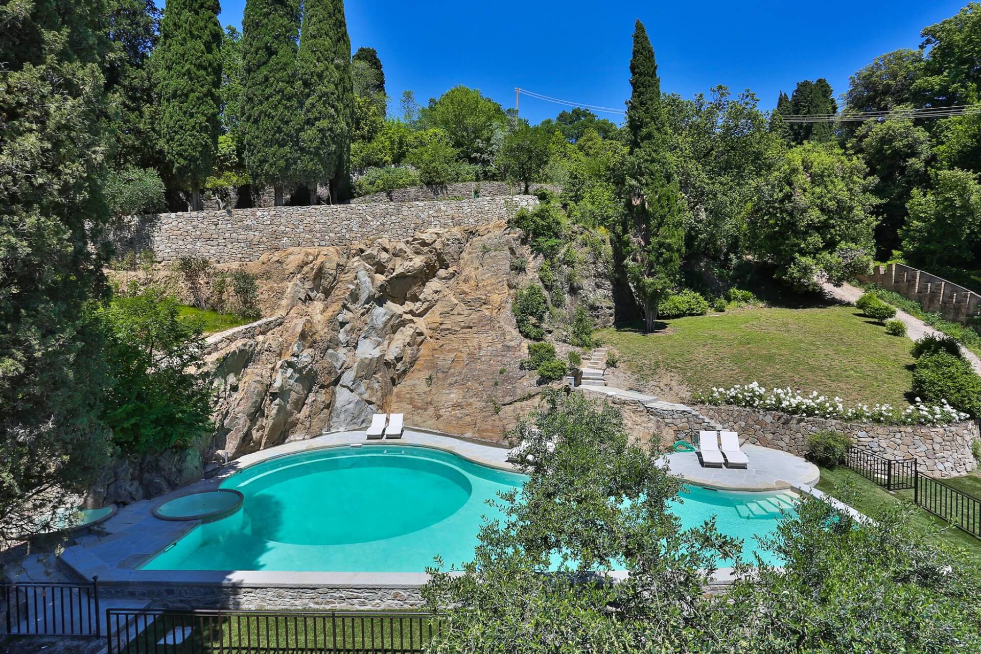 fontanelle pool wedding