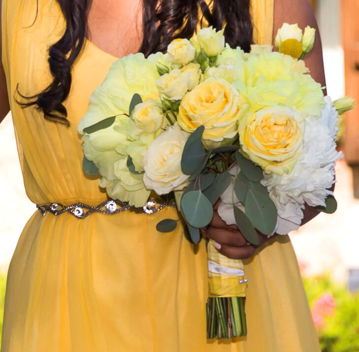 yellow wedding bouquet