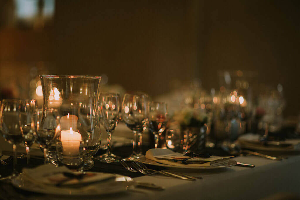 tuscan wedding table settings