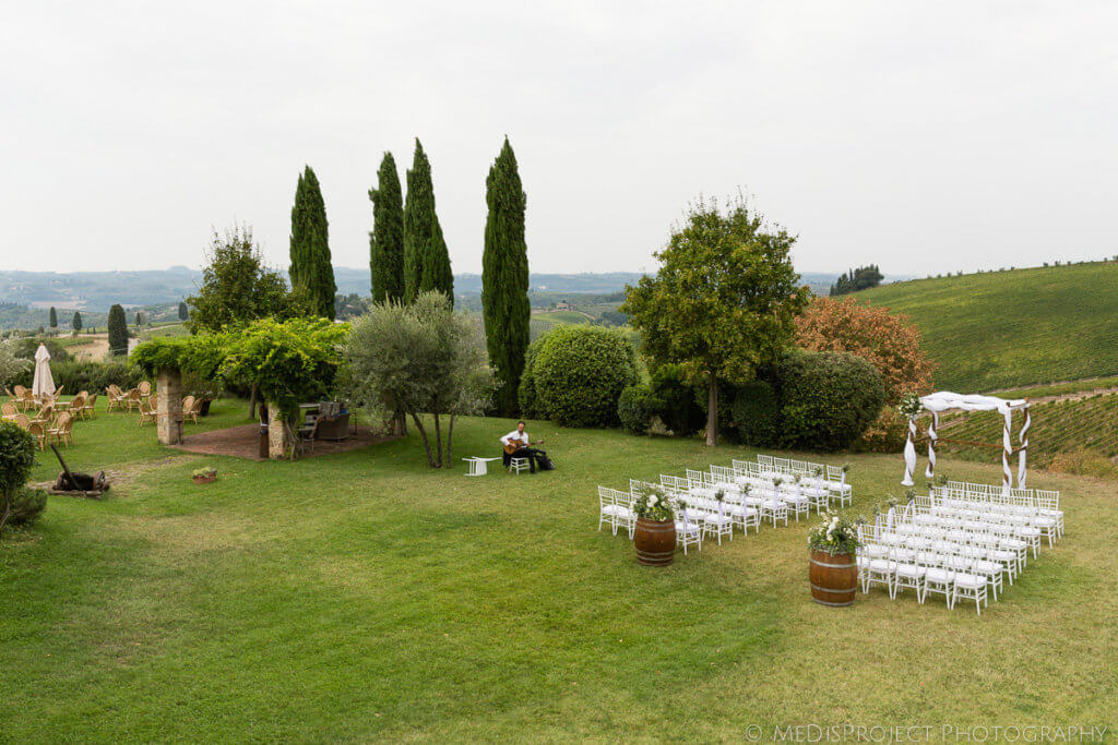 Alicia & James garden ceremony Tuscany