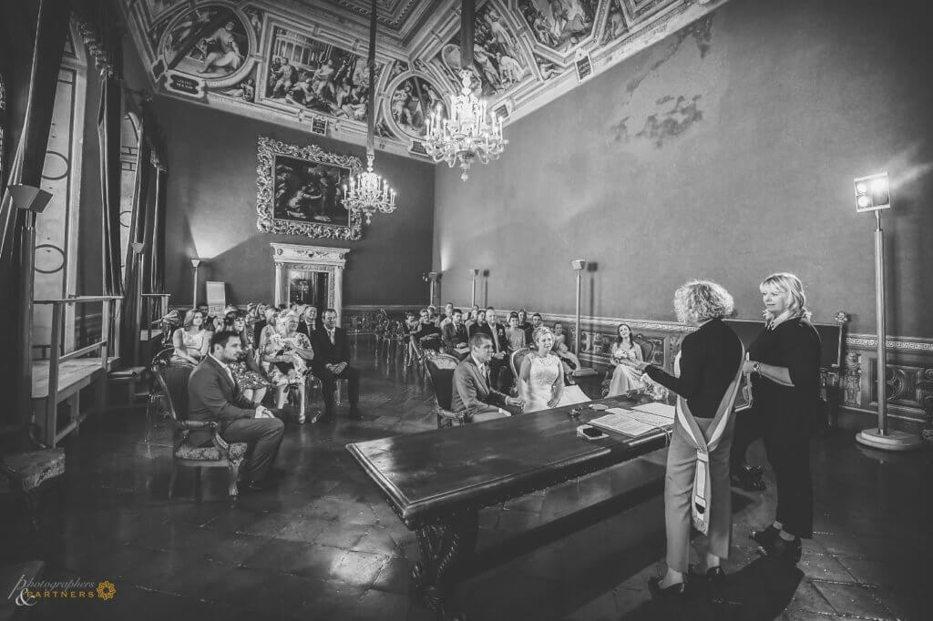 Emma & Alex decide to celebrate their civil ceremony in Siena’s historical museum