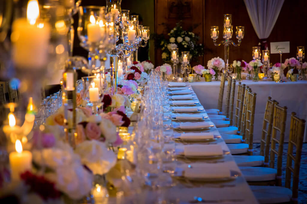 The table is ready for the dinner