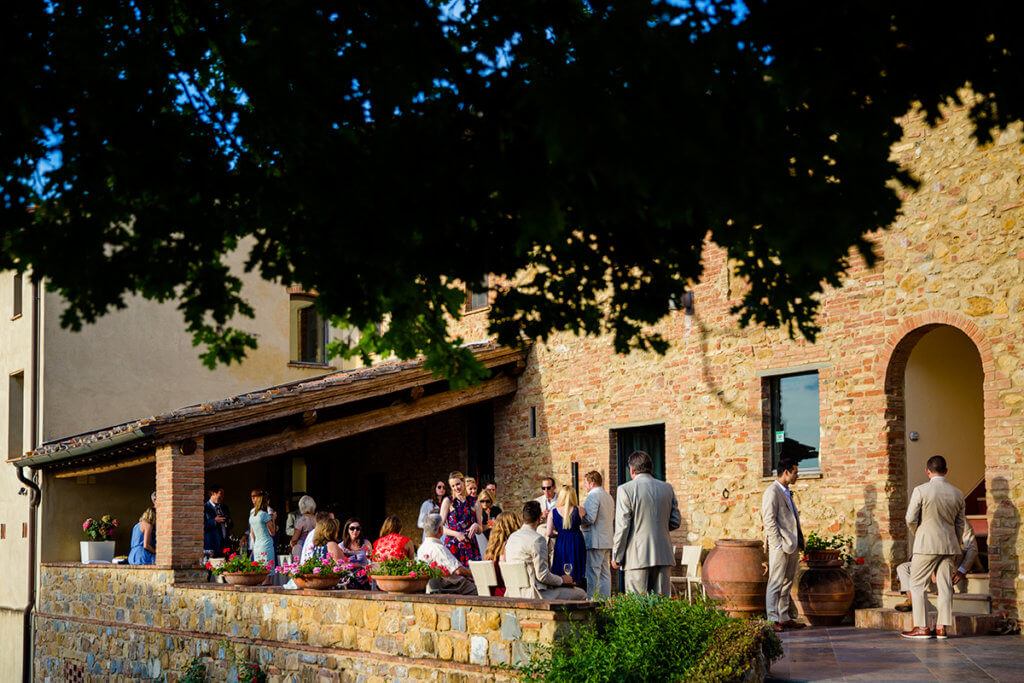 The newlyweds and guests enjoy the aperitif