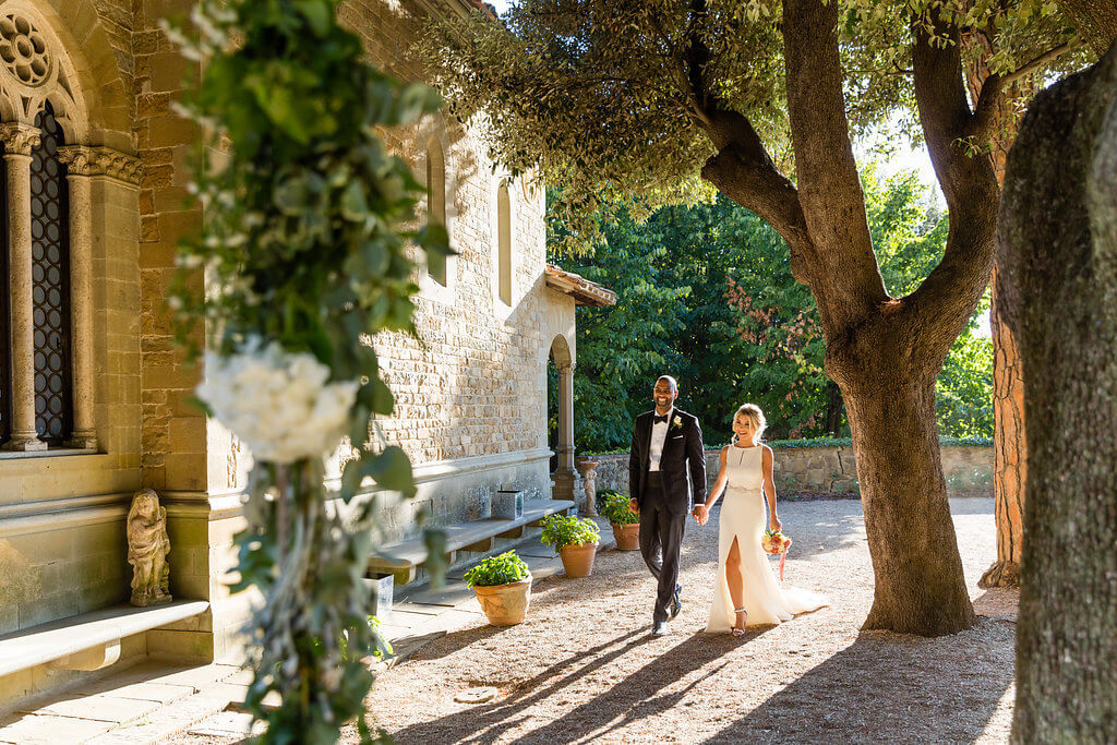 Kristina & Jerome walk through the vineyard