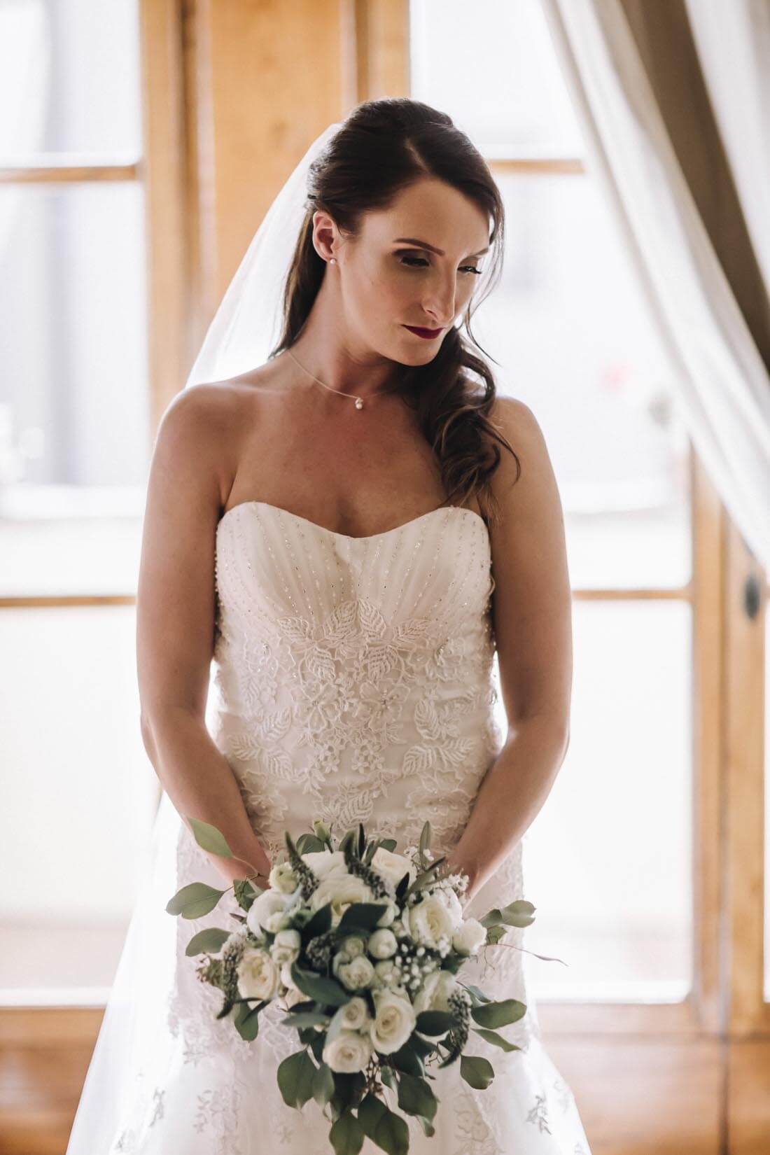 The bride is ready for the ceremony