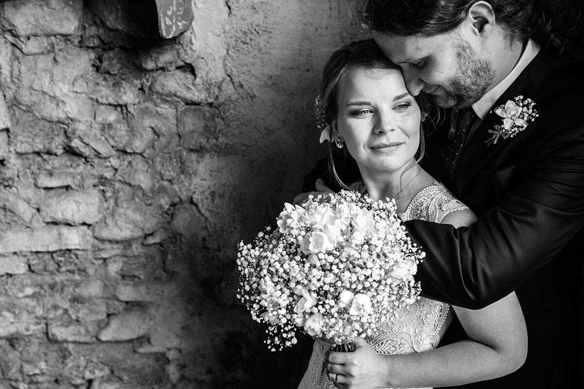 private ceremony in Tuscany