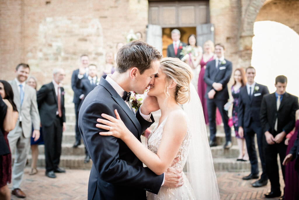 deconsecrated church for wedding in Italy