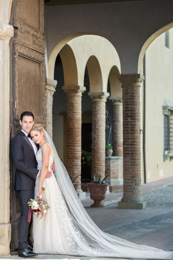 Symbolic wedding in Tuscany