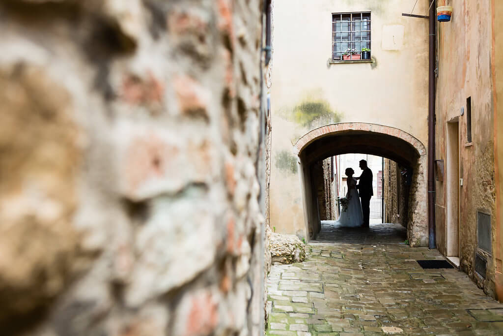 Civil wedding in an tuscan medieval town