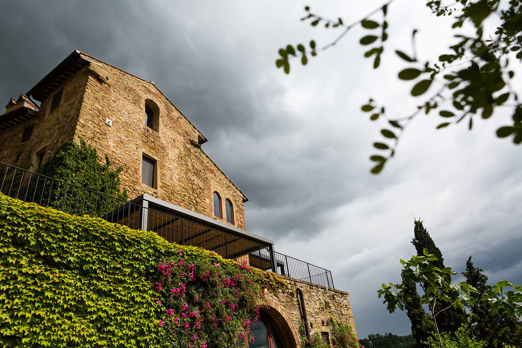 wedding in a private villa in Tuscany