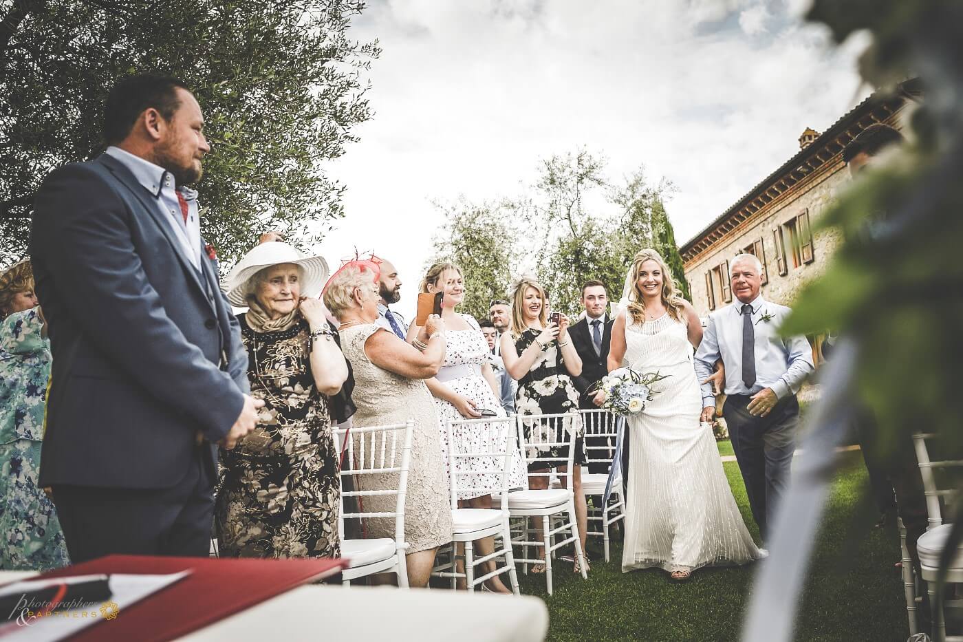 civil ceremony in Tuscany