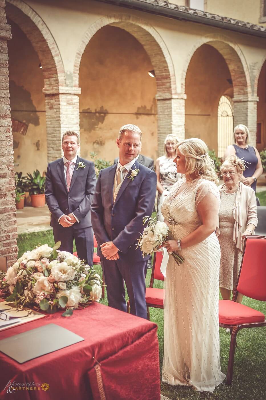 legal wedding in Tuscany