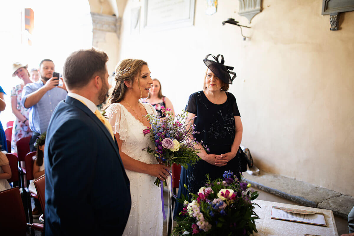 civil wedding in tuscany