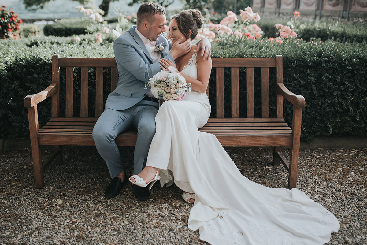 tuscan wedding ceremony in the garden