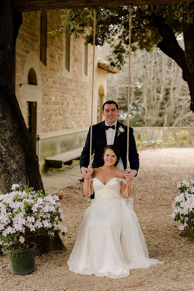 intimate wedding in an historical italian villa