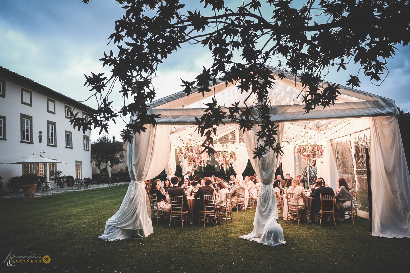 Exclusive venue for wedding in Tuscany