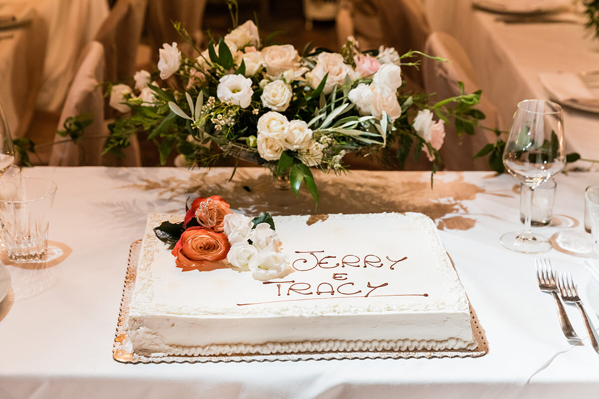 typical italian wedding cake