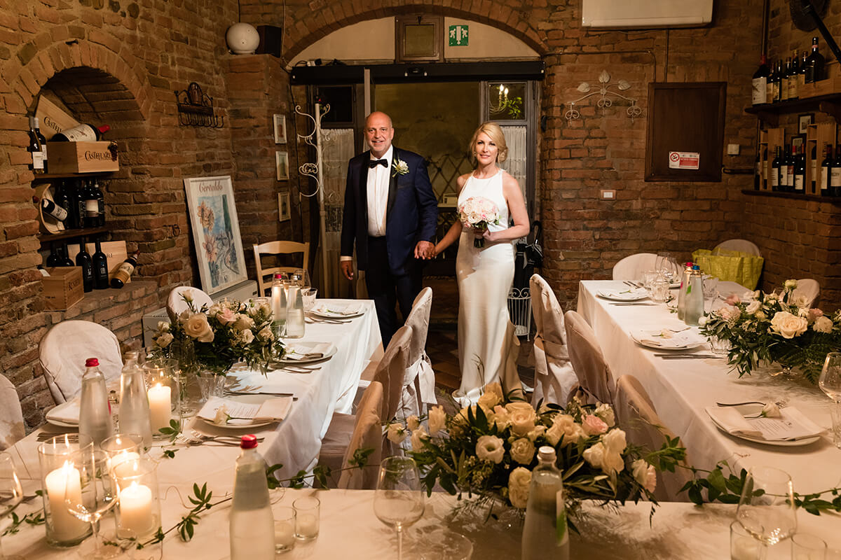 wedding reception in a restaurant in Tuscany