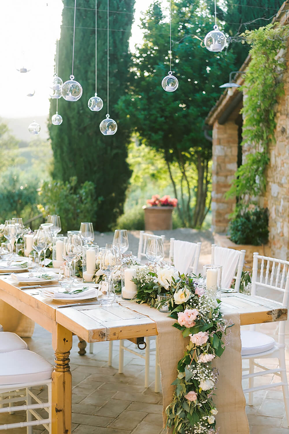 Luxury wedding in tuscany