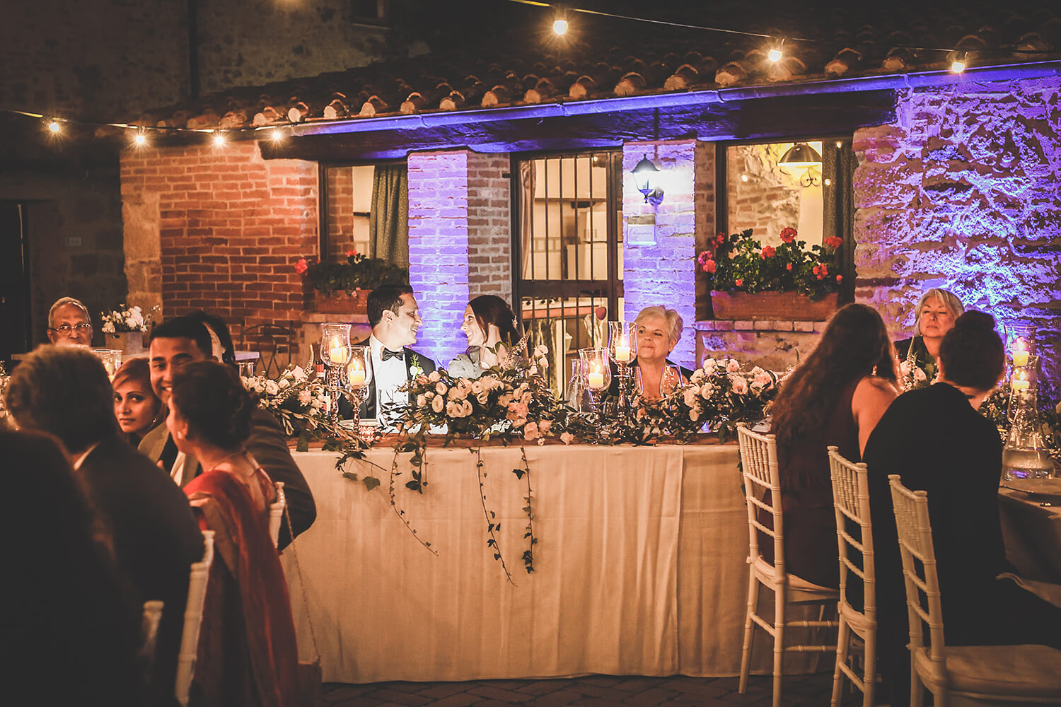 romantic al fresco wedding in Tuscany