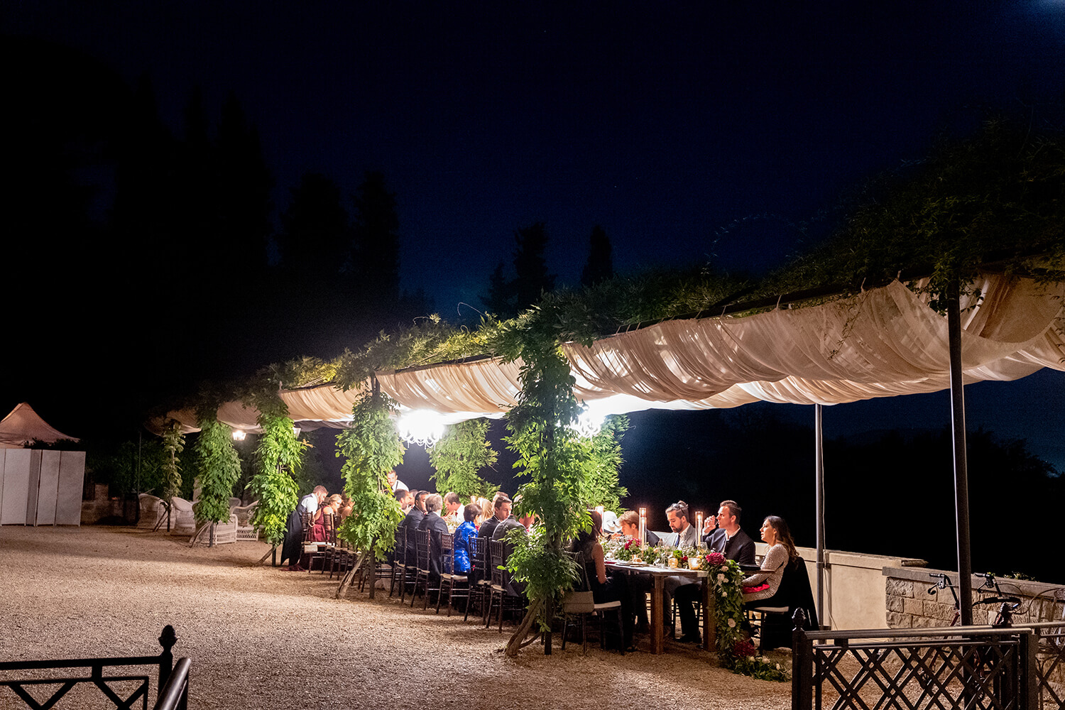 al fresco wedding dinner in Florence