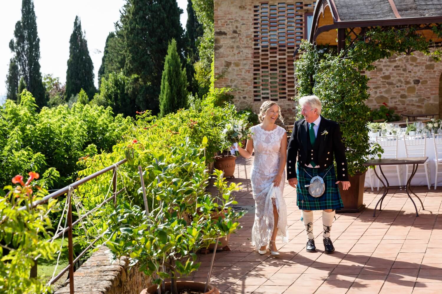 wedding among Tuscan nature
