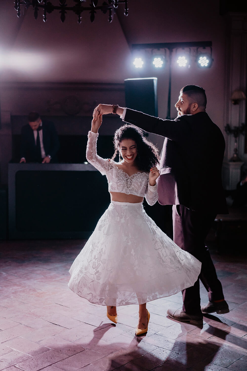 Warm autumn wedding in Tuscany