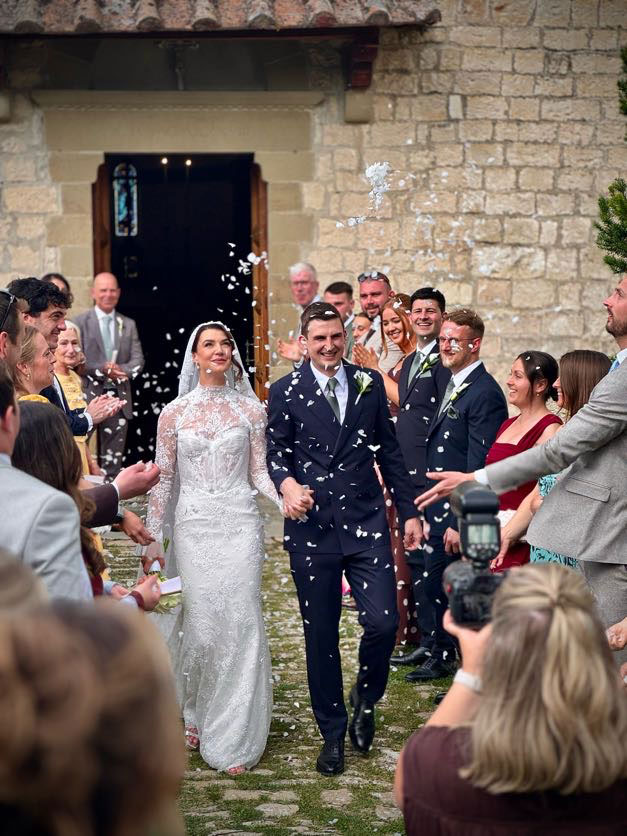 Lucy & Leigh wedding historical castle Chianti 8